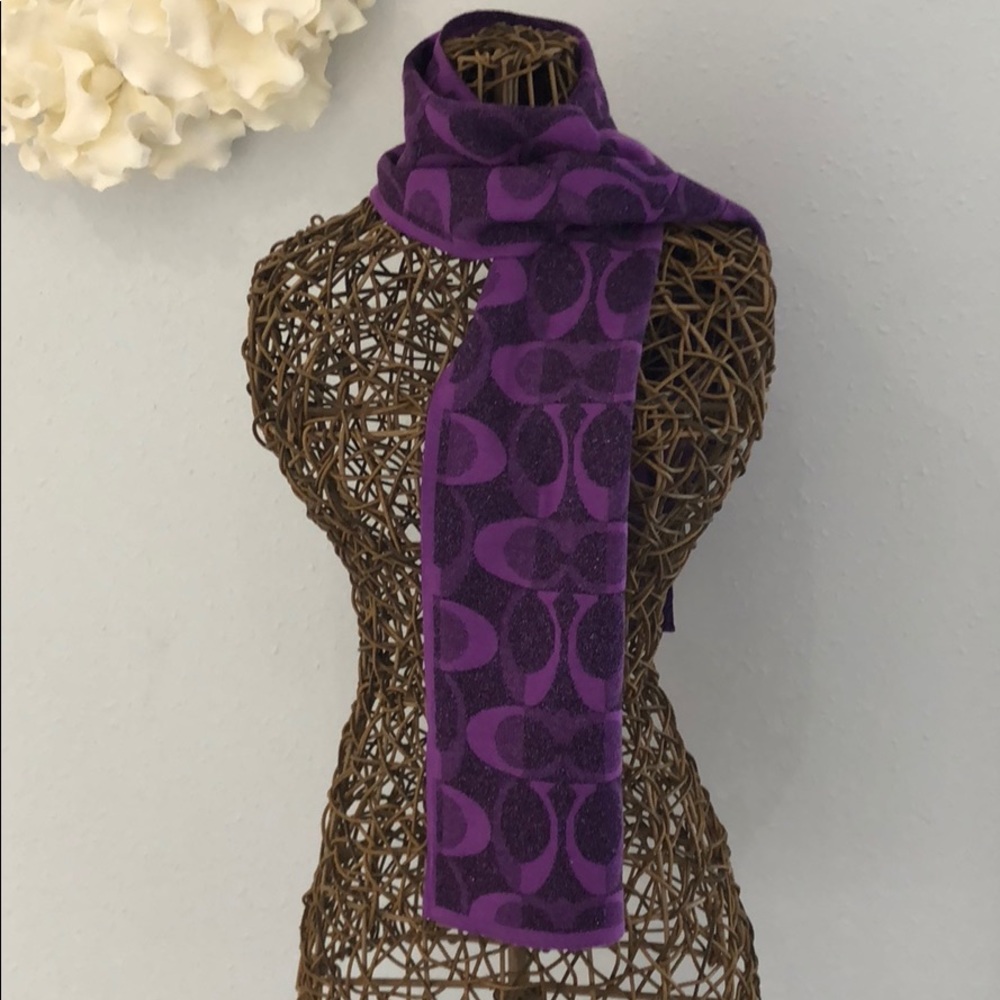 Authentic Coach scarf